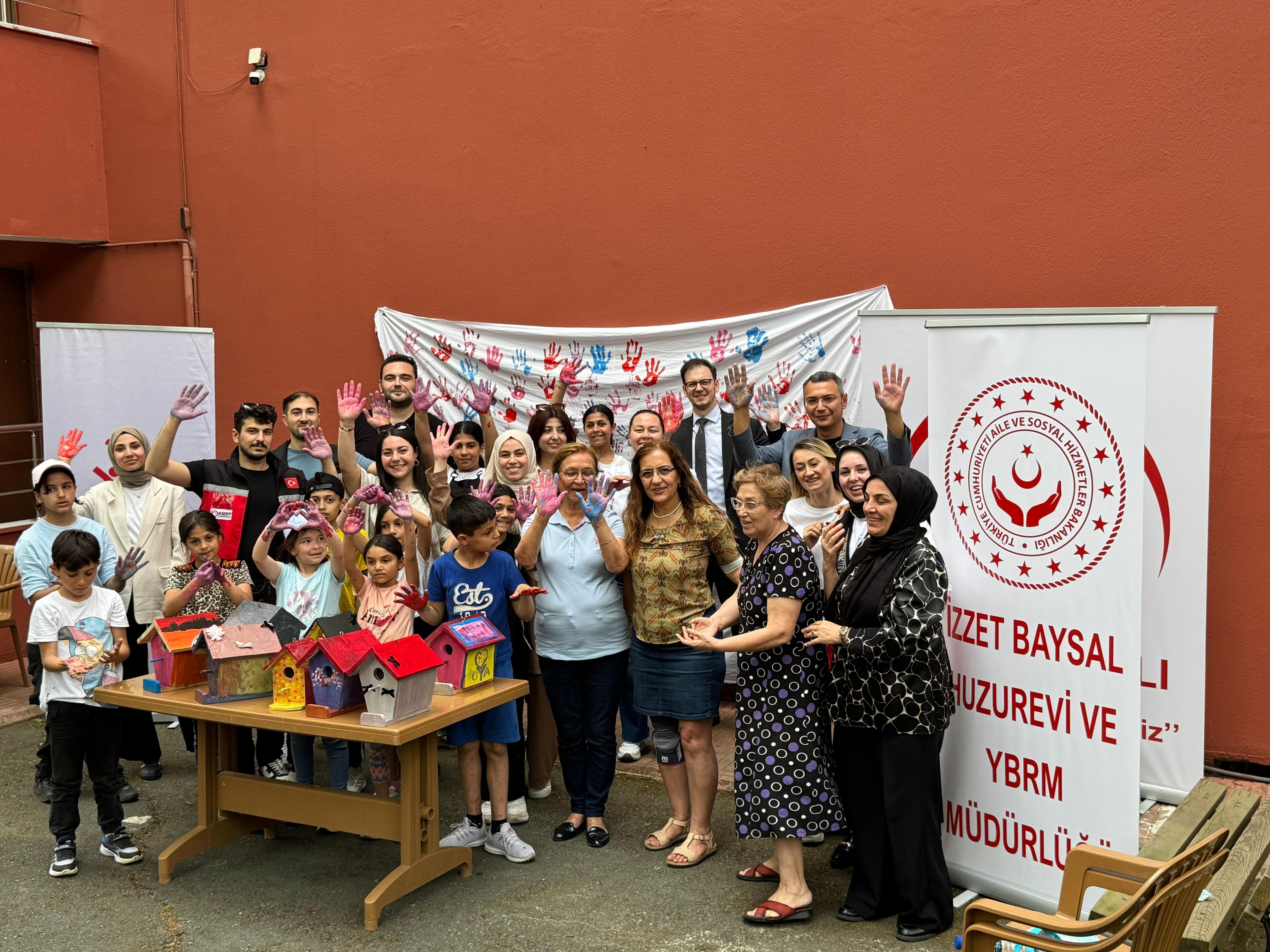 2025 Aile Yılı Kapsamında Çocuklarımız ve Huzurevi Sakinlerimiz Bir Araya Gelerek Piknik Etkinliği Gerçekleştirdi