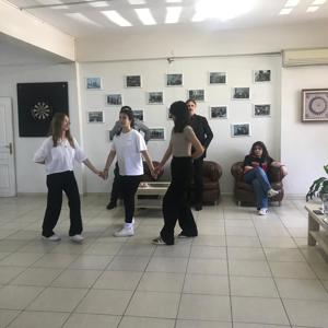 2025 #AileYılı Etkinlikleri Kapsamında Yürütülen “Geçmişten Geleceğe Nesiller Bahçesi” Projesiyle Kuşaklar Arası Bağlar Güçleniyor - fotoğraf 5