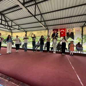 2025 #AileYılı Etkinlikleri Kapsamında Yürütülen “Geçmişten Geleceğe Nesiller Bahçesi” Projesiyle Kuşaklar Arası Bağlar Güçleniyor - fotoğraf 2