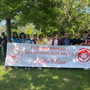 2025 Aile Yılı Kapsamında Ailelerle Oryantiring Etkinliği Düzenlendi - fotoğraf 8