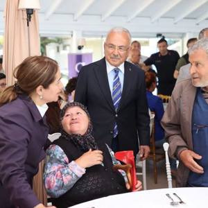 Bakan Yardımcımız Dr.Sevim Sayım Madak Ünye İlçemizde Çınarsuyu Tabiat Parkında Düzenlenen "2025 Yılı aile Şenliği Biz Bir Aileyiz" Programına Katıldı - fotoğraf 2