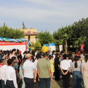 ADANA’DA AİLE FESTİVALİ: ‘BİZ BÜYÜK BİR AİLEYİZ’ SLOGANIYLA NESİLLER BULUŞTU - fotoğraf 4