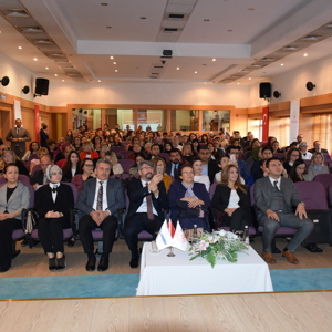 Engelli Kadınların Sorunları ve Çözüm Önerileri Çalıştayı Gerçekleştirildi - fotoğraf 2