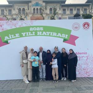 2025 Aile Yılı Kapsamında Hatıra Backdropları ve Mobil Sosyal Hizmet Sunumu ile Bilgilendirmeye Devam Ediyoruz - fotoğraf 3