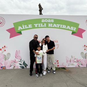 2025 Aile Yılı Kapsamında Hatıra Backdropları ve Mobil Sosyal Hizmet Sunumuyla Bilgilendirmeye devam ediyoruz. - fotoğraf 3