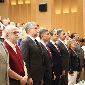 2025 Aile Yılı kapsamında, ailenin korunması ve güçlendirilmesine yönelik "Aile Zirvesi" düzenlendi. - fotoğraf 1