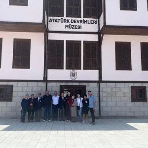 2025 Aile Yılı: “Ailemiz Neşemiz, Ailemiz Değerlerimiz” hem büyüklerimizle hemde Şehit ve Gazi çocuklarımızın aileleri ile keyifli vakit geçirmeleri sağlanmıştır. - fotoğraf 3