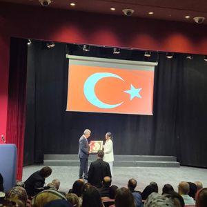 Hayat Boyu Öğrenme Haftası Kapsamında Huzurevi Sakinlerimiz Yıl Sonu Sergisine Katılım sağlanmıştır. - fotoğraf 4