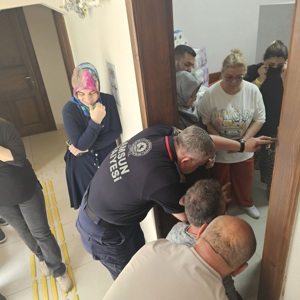 İl Müdürlüğü Personeline Yönelik Yangın Tatbikatı Eğitimi Gerçekleştirildi - fotoğraf 1