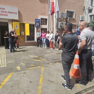 İl Müdürlüğü Personeline Yönelik Yangın Tatbikatı Eğitimi Gerçekleştirildi - fotoğraf 3