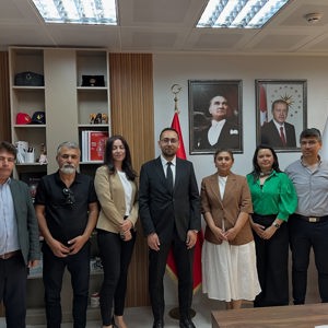 Tarım ve Kırsal Kalkınmayı Destekleme Kurumu İl Koordinatörü Sayın Murat ÖNCÜL ve IPARD Eğitimleri Kapsamında Eğitim Veren Değerli Heyet, İl Müdürümüz Sayın Emine BÖÇKÜN’ü Makamında Ziyaret Etti. - fotoğraf 1