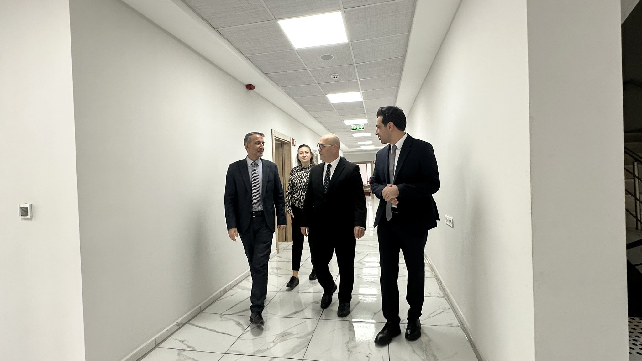 2025 Aile Yılı kapsamında, Bakanımız Sayın Mahinur Özdemir Göktaş’ın talimatlarıyla, Bakanlığımız Çocuk Hizmetleri Genel Müdürlüğü Daire Başkanı Sn. İbrahim Kürşat ERGÜT, Müdürlüğümüz, bağlı kuruluşlarımıza ve Sosyal Yardımlaşma ve Dayanışma Vakfı’na ziyarette bulundular.