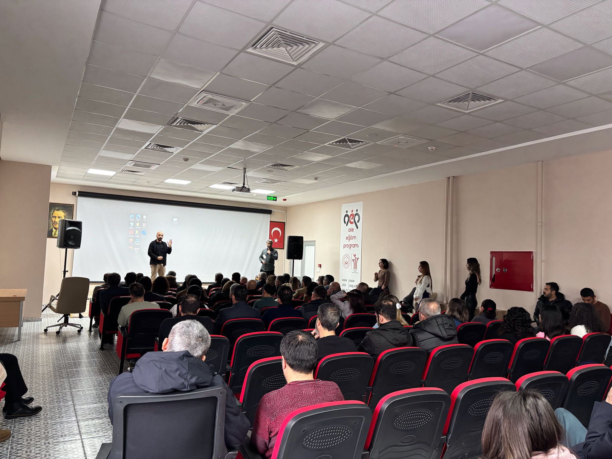 'Çocuklar Güvende' Semineri