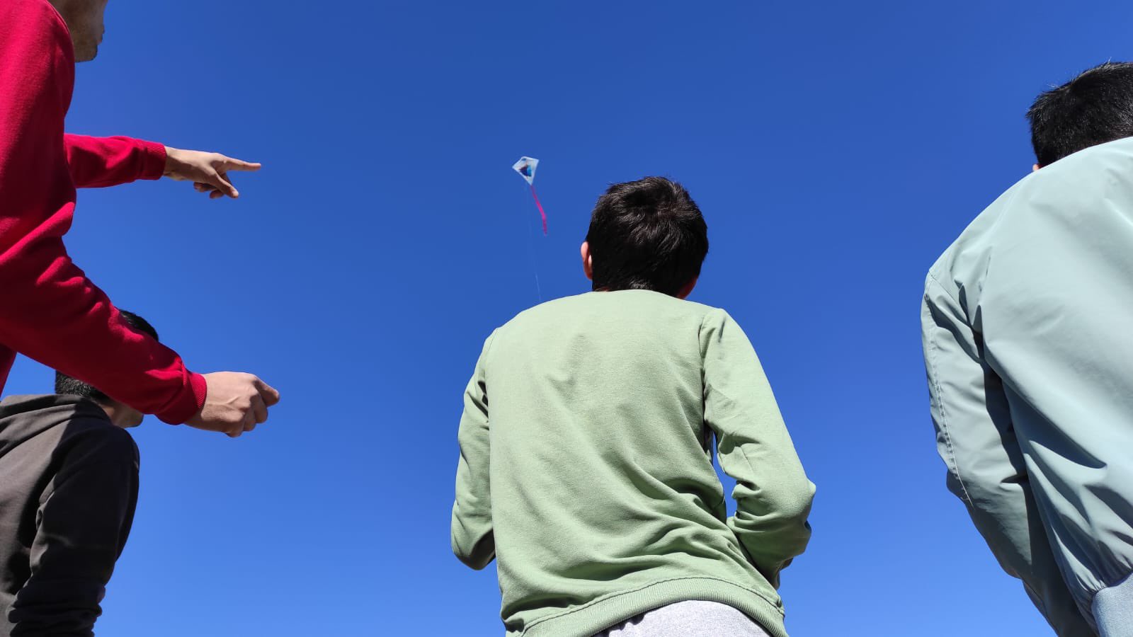 Bedri Es Bakım Rehabilitasyon ve Aile Danışma Merkezimizde kalan çocuklarımızla uçurtma etkinliği düzenlenmiştir.