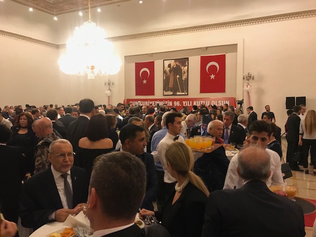 29 Ekim Cumhuriyet Bayrami'nin 96.yil donumu nedeniyle Valimiz Sn. Ali Ihsan SU 'nun ev sahipliginde Cumhuriyet Resepsiyonu duzenlendi