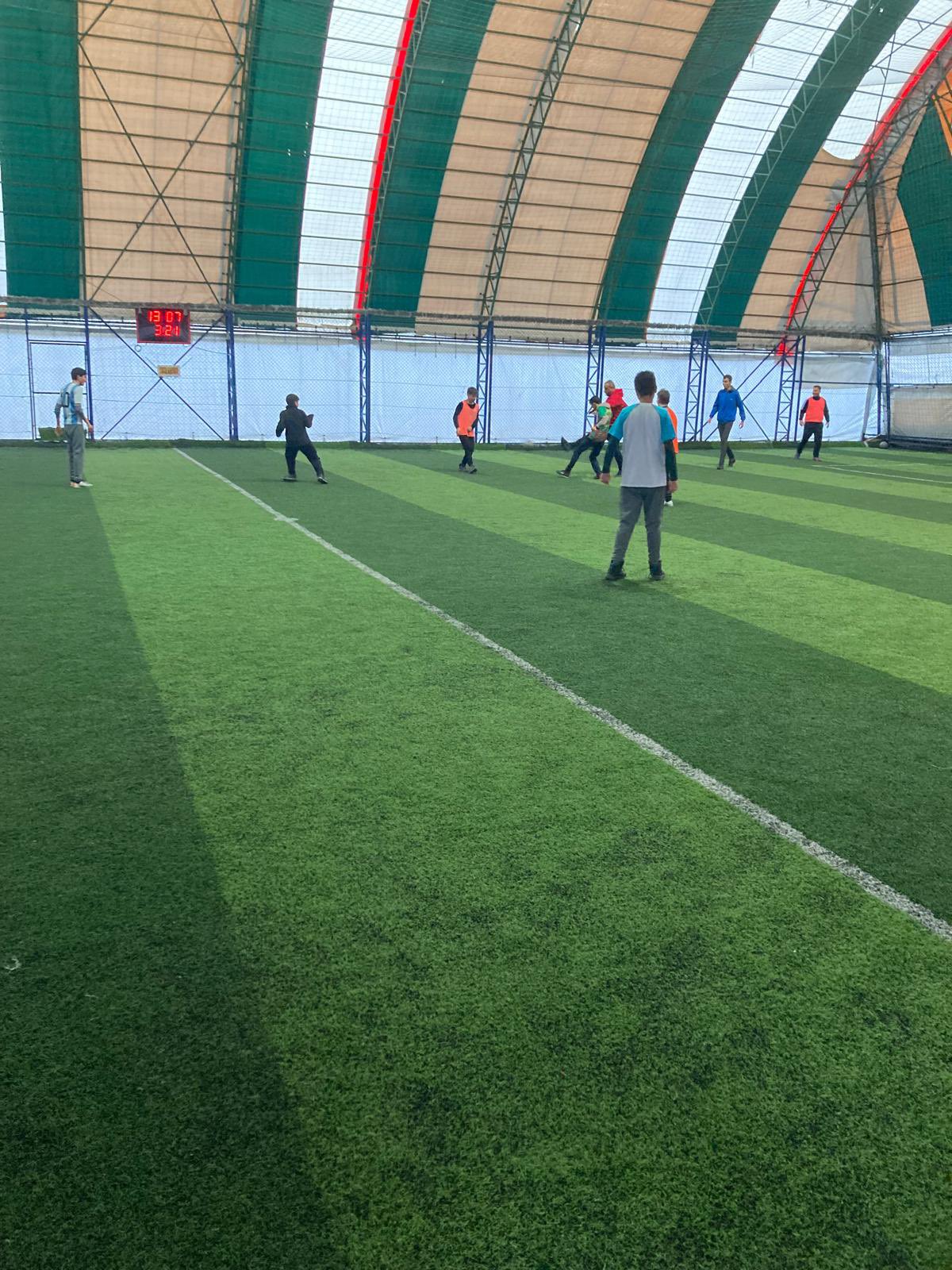 Bedri Es Bakım Rehabilitasyon ve Aile Danışmanlığı Merkezi’nde kalan engelli çocuklarımızla  halı saha etkinliği gerçekleştirilmiştir.