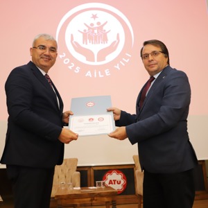 TOPLUMUN TEMEL TAŞI: AİLE PANELİ, FARKLI DİSİPLİNLERDEN UZMANLARLA ELE ALINDI - fotoğraf 7