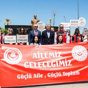 15 Mayıs Uluslararası Aile Haftası Münasebetiyle Kortej Yürüyüşü Gerçekleştirildi. - fotoğraf 5