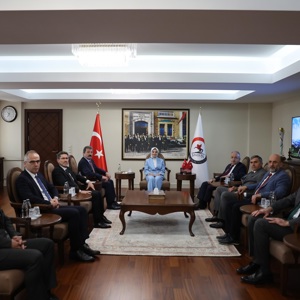Bakan Göktaş, Samsun'da Aile Yılı Kapsamında Bir Dizi Ziyaret Gerçekleştirdi - fotoğraf 5