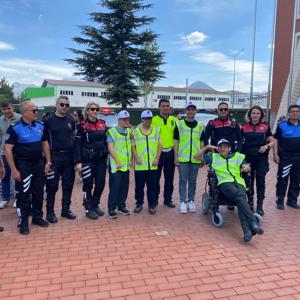 Engelsiz Kalpler Emniyetle Buluştu - fotoğraf 3