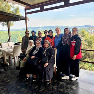 2025 Aile Yılı Kapsamında Kıymetli Şehit Yakınlarımız ve Gazilerimizin Aileleri ile Türbe Gezisi Gerçekleşmiştir. - fotoğraf 2