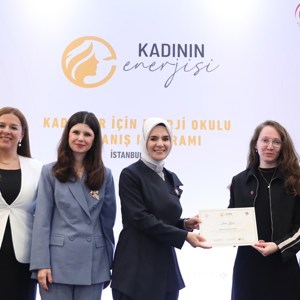 Aile ve Sosyal Hizmetler Bakanımız Göktaş, "Kadınlar İçin Enerji Okulu" kapanış programına katıldı - fotoğraf 5