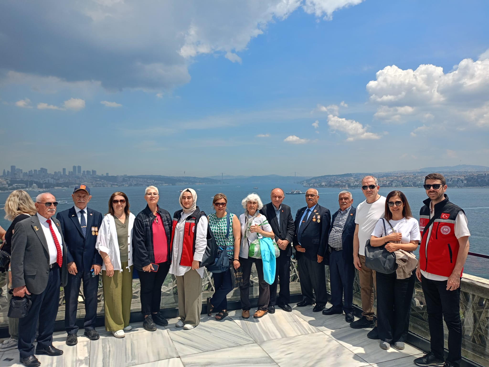 2025 'Aile Yılı' Kapsamında "Ailemiz İnancımız, Geleneğimiz, Değerlerimiz" Temasıyla Şehit Yakınlarımız ile Topkapı Sarayını Ziyaret Ediyoruz