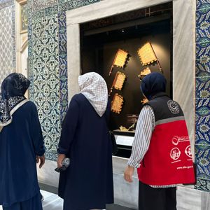 2025 'Aile Yılı' Kapsamında "Ailemiz İnancımız, Geleneğimiz, Değerlerimiz" Temasıyla Şehit Yakınlarımız ile Topkapı Sarayını Ziyaret Ediyoruz - fotoğraf 4