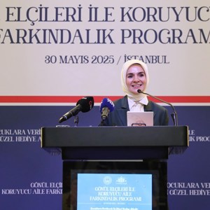 Bakanımız Göktaş, Gönül Elçileri ile Koruyucu Aile Farkındalık Programı'nda bir araya geldi - fotoğraf 2