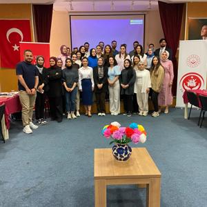 Psikolojik İlk Yardım, Kayıp ve Yas Süreci Eğitimi 120 Meslek Elemanımıza Yönelik Eğitim Programı Tamamlanmıştır. - fotoğraf 1