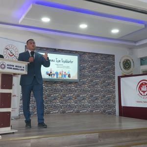 İlimiz Bozüyük İlçesinde Kamu Kurumları, Engelli Derneği, Engelli Vatandaşlarımız ve Ailelerinin Katılımlarıyla ‘‘Engelli Hakları’’ Konulu Söyleşi Düzenlenmiştir - fotoğraf 5