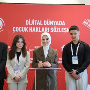 Aile ve Sosyal Hizmetler Bakanımız Göktaş, "Dijital Dünyada Çocuk Hakları Sözleşmesi"ne ilk imzayı attı - fotoğraf 1