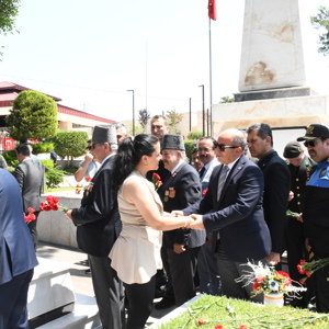 Kurban Bayramı Vesilesiyle Şehitlik Ziyareti Gerçekleştirildi - fotoğraf 2