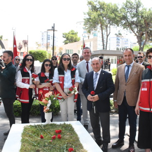 Kurban Bayramı Vesilesiyle Şehitlik Ziyareti Gerçekleştirildi - fotoğraf 5