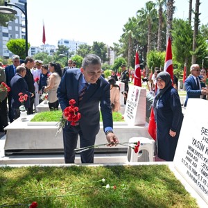 Kurban Bayramı Vesilesiyle Şehitlik Ziyareti Gerçekleştirildi - fotoğraf 3