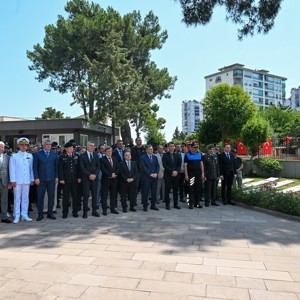 Kurban Bayramı Vesilesiyle Şehitlik Ziyareti Gerçekleştirildi - fotoğraf 1