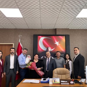 Türkiye'de ilk kez uygulanan "Geçici Koruyucu Aile" modeliyle Asel bebek, bayramı sıcak bir yuvada geçirecek - fotoğraf 1