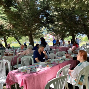 Bayram Sevinci Mahalle Mahalle Paylaşıldı - fotoğraf 20