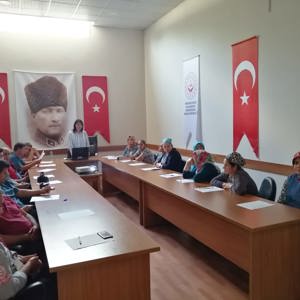 Huzurevimizde Düzenlenen “Etkili İletişim ve İletişim Hataları” Konulu Seminerimiz - fotoğraf 1