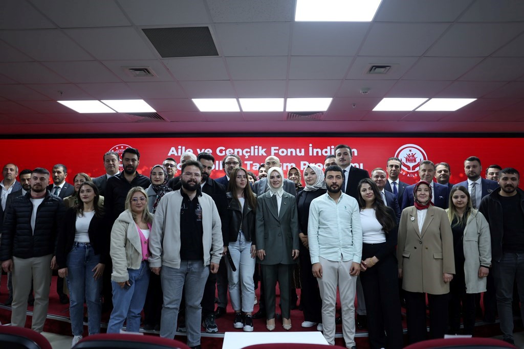 Evlilik yolundaki 7 binin üzerinde genç, markaların indirim kampanyasından yararlandı