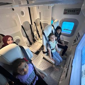 2025 Aile Yılı Kapsamında Hizmet Alan Çocuklarımız ile Birlikte Uzay Simülasyonu ve Seyyar 360 Sinema Etkinliği Gerçekleştirdik. - fotoğraf 5