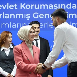 Bakanımız Göktaş, Devlet Korumasından Yararlanmış Gençlerin Kamu Kurumlarına Yerleştirilmesi Kura Töreni'nde konuştu - fotoğraf 4