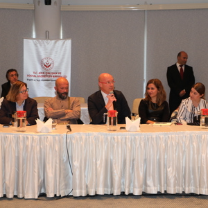 60 + Tazelenme Üniversitesi Uygulamasının Yaygınlaştırma Toplantısı 75.Yıl Huzurevi Yaşlı Bakım ve Rehabilitasyon Merkezinde Düzenlendi - fotoğraf 3