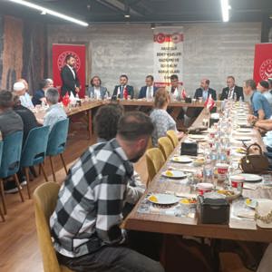 İl Müdürümüz Sn. Ömer TURAN, Babalar Günü Münasebetiyle Şehit Babalarına Özel Düzenlenen Akşam Yemeğine Katılmıştır.  - fotoğraf 3