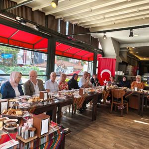 15 Haziran Babalar Günü Münasebetiyle Çok Kıymetli Şehit Babalarımızla ve Gazilerimizin Aileleriyle Aynı Sofrada Buluştuk. - fotoğraf 1