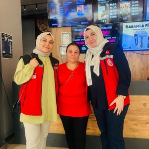 Babalar Günü Münasebetiyle Şehit babalarımız, Gazilerimiz ve Çocuklarımız ile Birlikte Sinema Etkinliği Gerçekleştirilmiştir. - fotoğraf 2