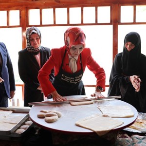 Aile ve Sosyal Hizmetler Bakanımız Göktaş, Erzincan'da ziyaretlerde bulundu - fotoğraf 2