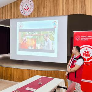 2025 Aile Yılı Etkinlikleri Kapsamında, Ailenin Önemi: Koruyucu Aile Olmak Konulu Söyleşi Düzenlendi - fotoğraf 5