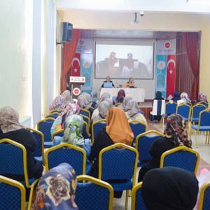 "Akrabalık Bağları" Konulu Söyleşi Gerçekleştirildi - fotoğraf 1