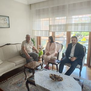 İl Müdürümüz Sn. Ömer TURAN, Kıbrıs Muharip Gazimiz Sn. Gültekin SEZGİN 'in Hanesine Ziyaret Gerçekleştirmiştir. - fotoğraf 1